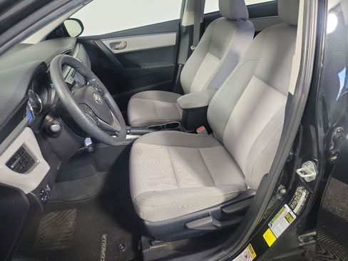 Used 2015 Toyota Corolla LE image 19