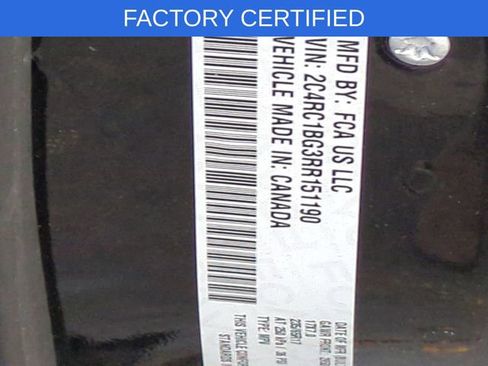 Certified 2024 Chrysler Pacifica Touring-L image 38