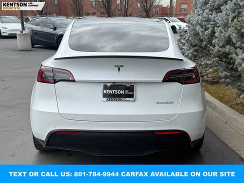 Used 2022 Tesla Model Y Performance image 7