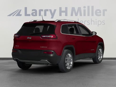 Used 2014 Jeep Cherokee Latitude w/ Cold Weather Group AWD/4WD image 2