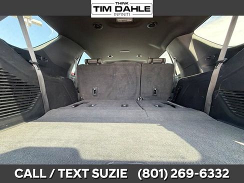 Used 2024 GMC Yukon SLT AWD/4WD image 16