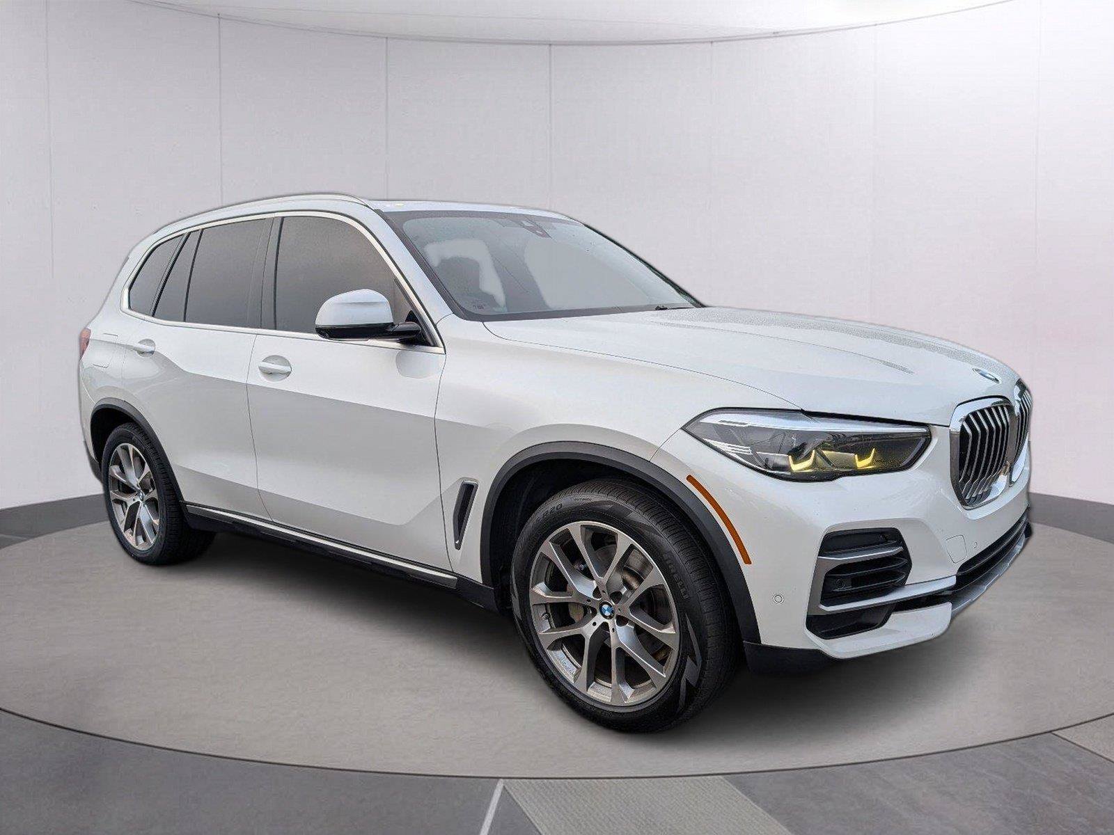 Used 2022 BMW X5 sDrive40i w/ Luxury Seating Package RWD image 9