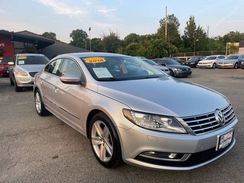 Used 2014 Volkswagen CC Sport FWD image 2