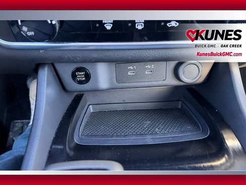 Used 2024 Nissan Rogue S image 22