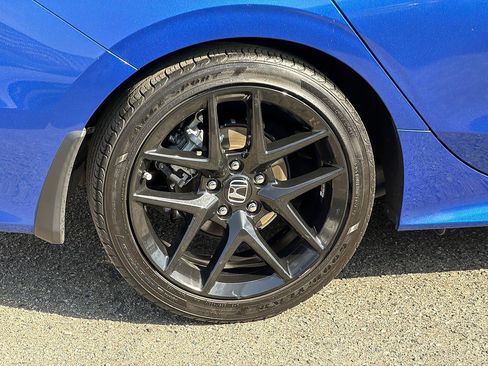 Used 2023 Honda Civic Sport image 30