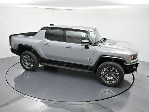 New 2025 GMC Hummer EV 3X image 30