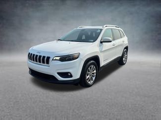 Used 2019 Jeep Cherokee Latitude Plus w/ Cold Weather Group AWD/4WD video 2