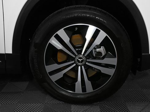 Certified 2025 Mercedes-Benz GLA 250 image 37