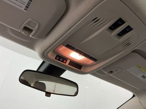 Used 2018 Chevrolet Cruze LT w/ Sun And Sound Package image 20