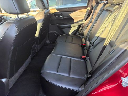 Used 2023 Nissan Rogue SV w/ SV Premium Package FWD image 10