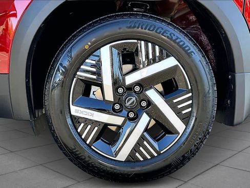 New 2026 Nissan Kicks SV image 11