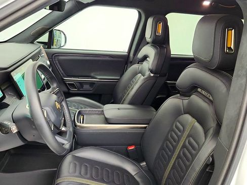 Used 2024 Rivian R1S Adventure AWD/4WD image 19