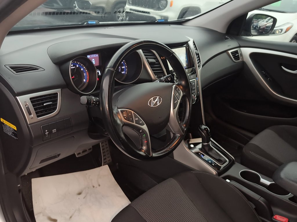 Used 2016 Hyundai Elantra GT w/ Option Group 02 FWD image 15
