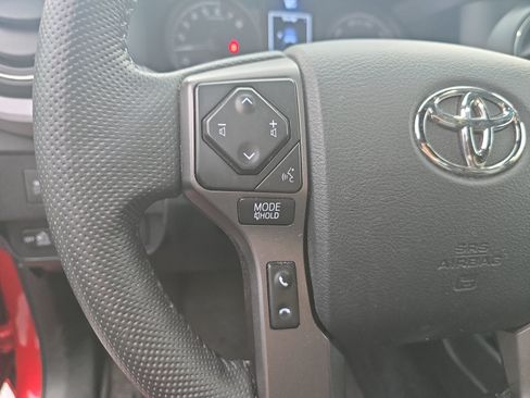 Used 2023 Toyota Tacoma TRD Off-Road AWD/4WD image 17