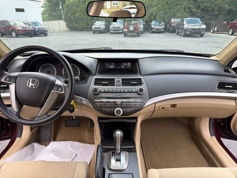 Used 2011 Honda Accord LX image 28