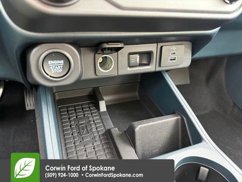 New 2025 Ford Maverick Lariat w/ Black Appearance Package image 29