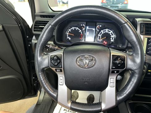 Used 2023 Toyota 4Runner SR5 Premium w/ Moonroof Package AWD/4WD image 16