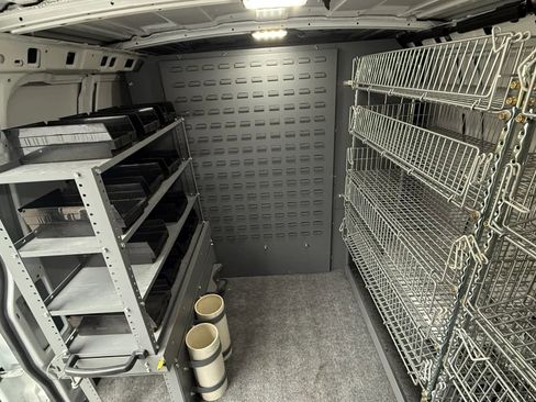 Used 2021 Chevrolet Express 2500 image 40