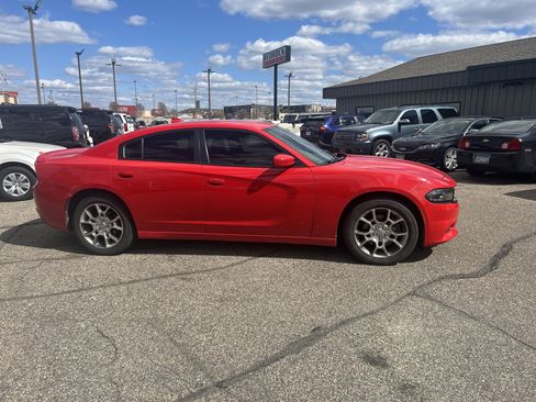 Used 2016 Dodge Charger SXT w/ AWD Plus Group image 2