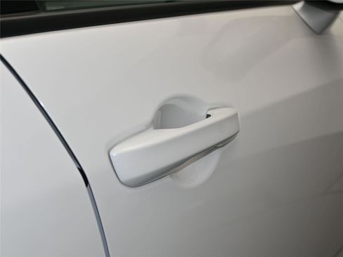 Certified 2025 Acura ADX A-Spec image 18