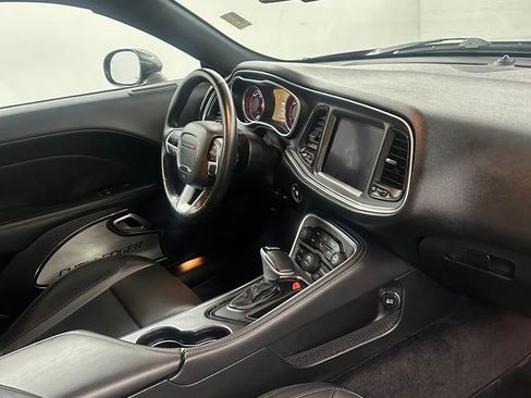 Used 2017 Dodge Challenger SXT Plus image 34