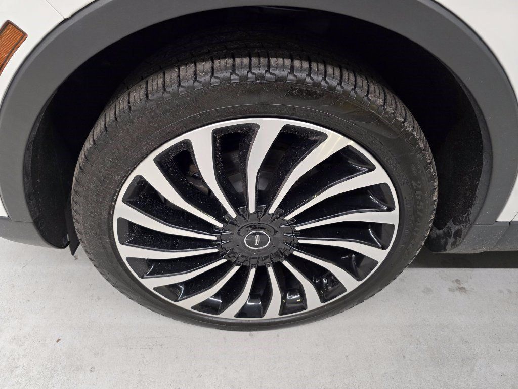 Used 2022 Lincoln Nautilus Black Label w/ Class II Trailer Tow Package AWD/4WD image 10