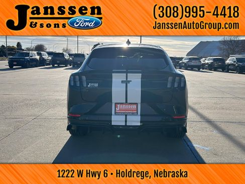 Used 2021 Ford Mustang Mach-E GT image 10