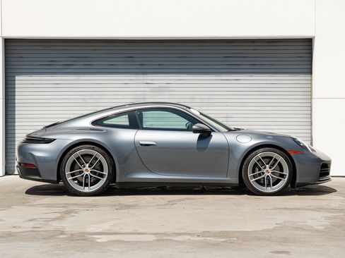 Certified 2025 Porsche 911 Carrera RWD image 27
