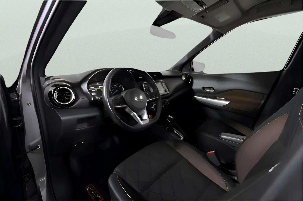 Used 2020 Nissan Kicks SR FWD image 14