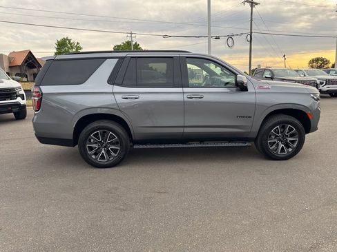 Used 2021 Chevrolet Tahoe Z71 w/ Z71 Signature Package image 6