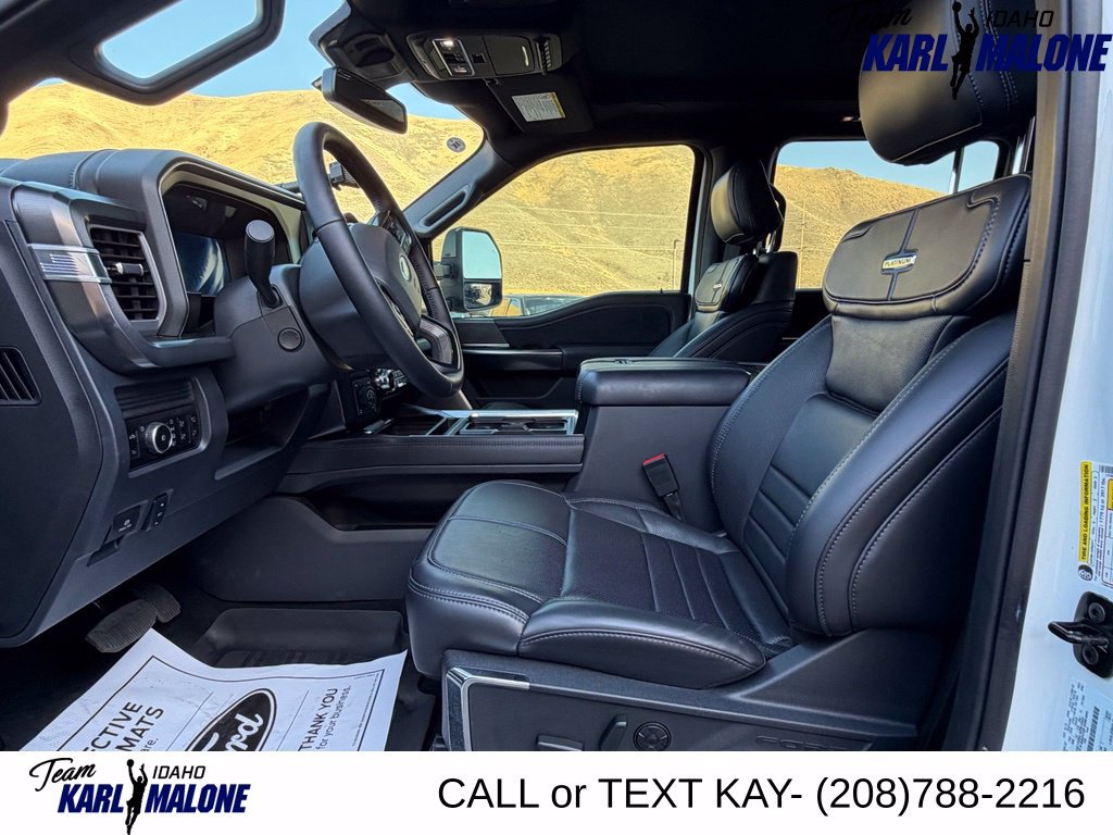 Used 2025 Ford F350 Platinum w/ Tremor Off-Road Package AWD/4WD image 15