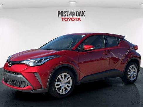 Used 2020 Toyota C-HR LE image 3