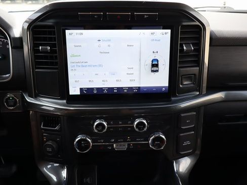 Used 2022 Ford F150 XLT w/ Equipment Group 302A High image 26