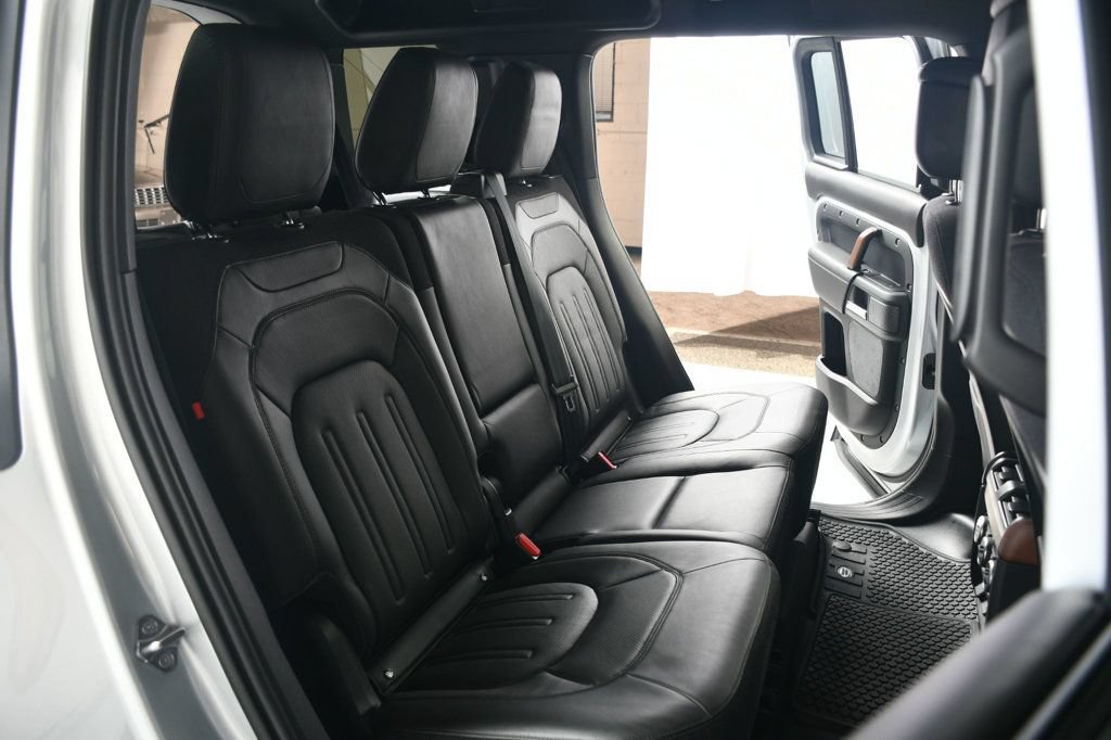 Used 2021 Land Rover Defender 110 X AWD/4WD image 38