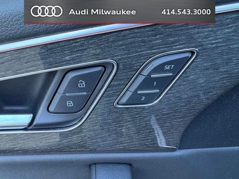 Used 2020 Audi Q8 Premium Plus w/ Premium Plus Package AWD/4WD image 8