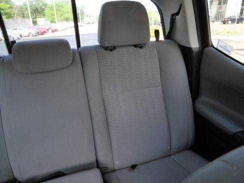 Used 2019 Toyota Tacoma SR5 AWD/4WD image 14