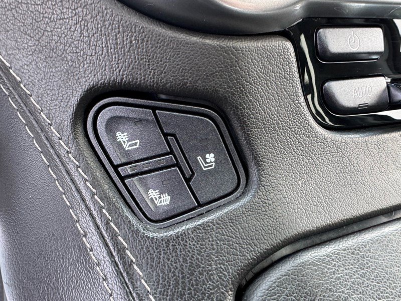 Used 2020 Chevrolet Tahoe Premier AWD/4WD image 21