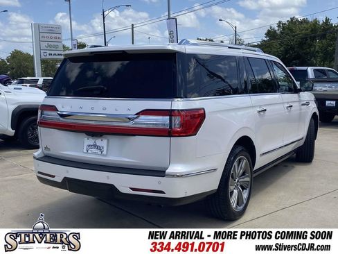 Used 2018 Lincoln Navigator L Reserve w/ Technology Package AWD/4WD image 9