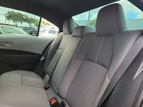 Used 2020 Toyota Corolla SE FWD image 18