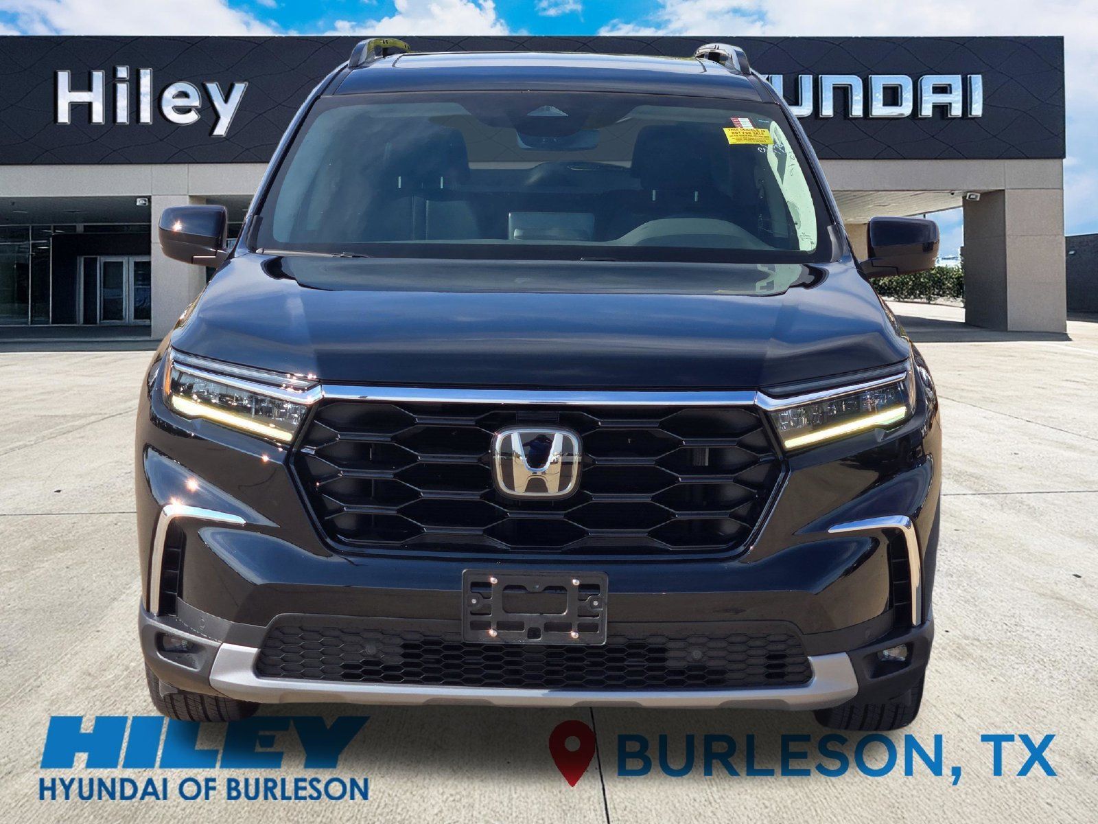 Used 2025 Honda Pilot Touring image 7