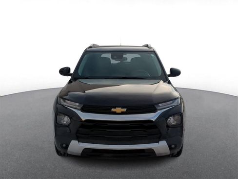Used 2021 Chevrolet TrailBlazer LT w/ Driver Confidence Package image 3