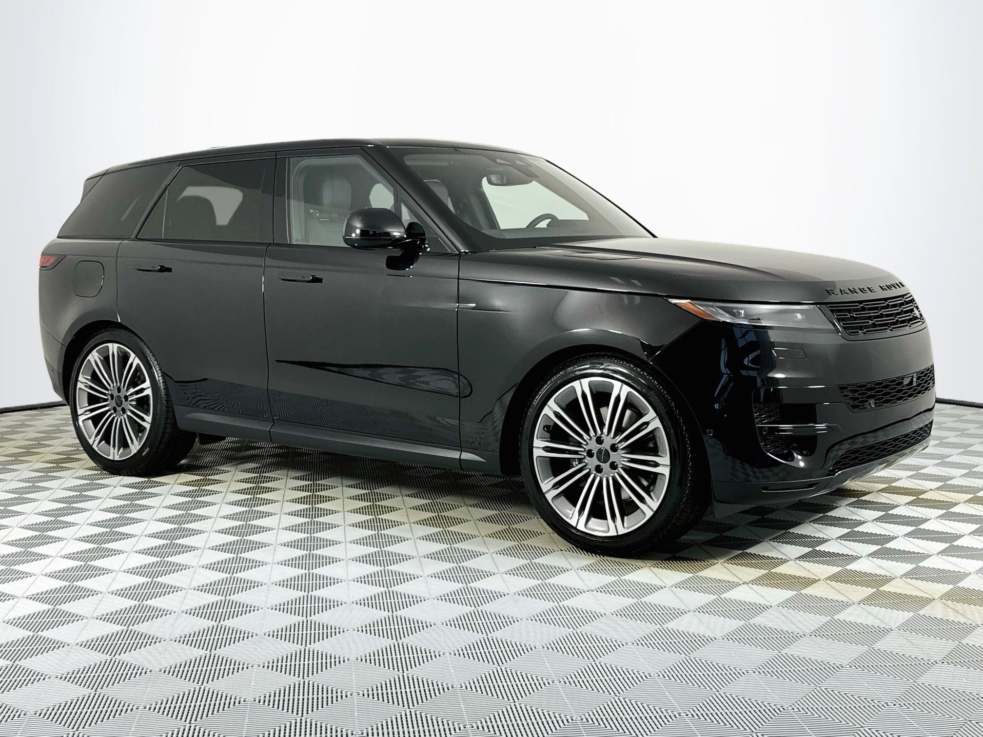 New 2027 Land Rover Range Rover Sport SE AWD/4WD image 3