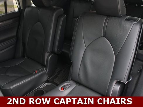 Used 2020 Toyota Highlander Limited image 20