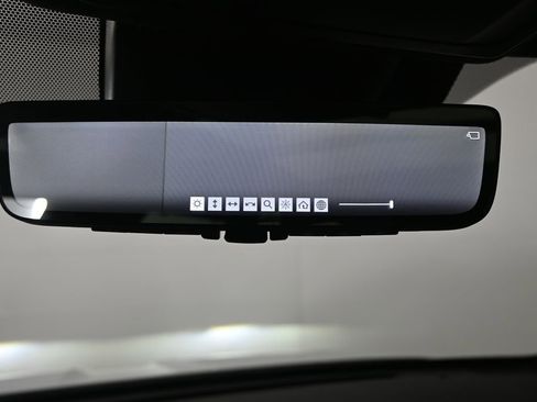 Used 2025 Toyota Highlander Platinum AWD/4WD image 38