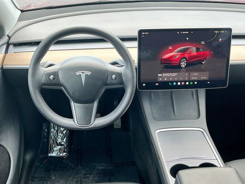 Used 2023 Tesla Model Y Long Range AWD/4WD image 22