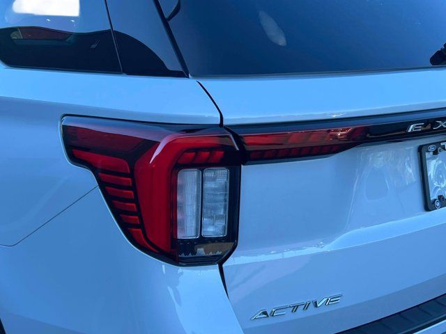 Used 2026 Ford Explorer Active AWD/4WD image 10
