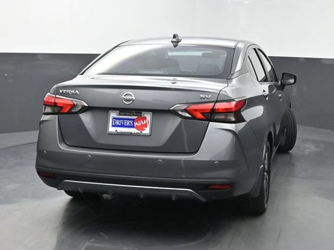 Used 2020 Nissan Versa SV FWD image 37