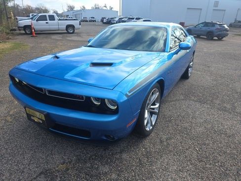 Used 2016 Dodge Challenger R/T Plus image 1