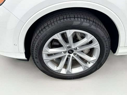Certified 2025 Audi Q7 2.0T Premium Plus w/ Premium Plus Package image 29