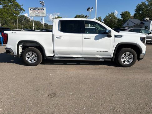 Used 2026 GMC Sierra 1500 SLE AWD/4WD image 4
